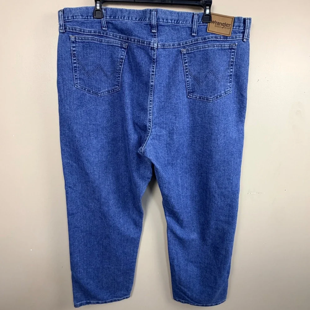 Wrangler Rugged Wear Jeans Mens 46x28 Blue Straight Leg Denim Pants